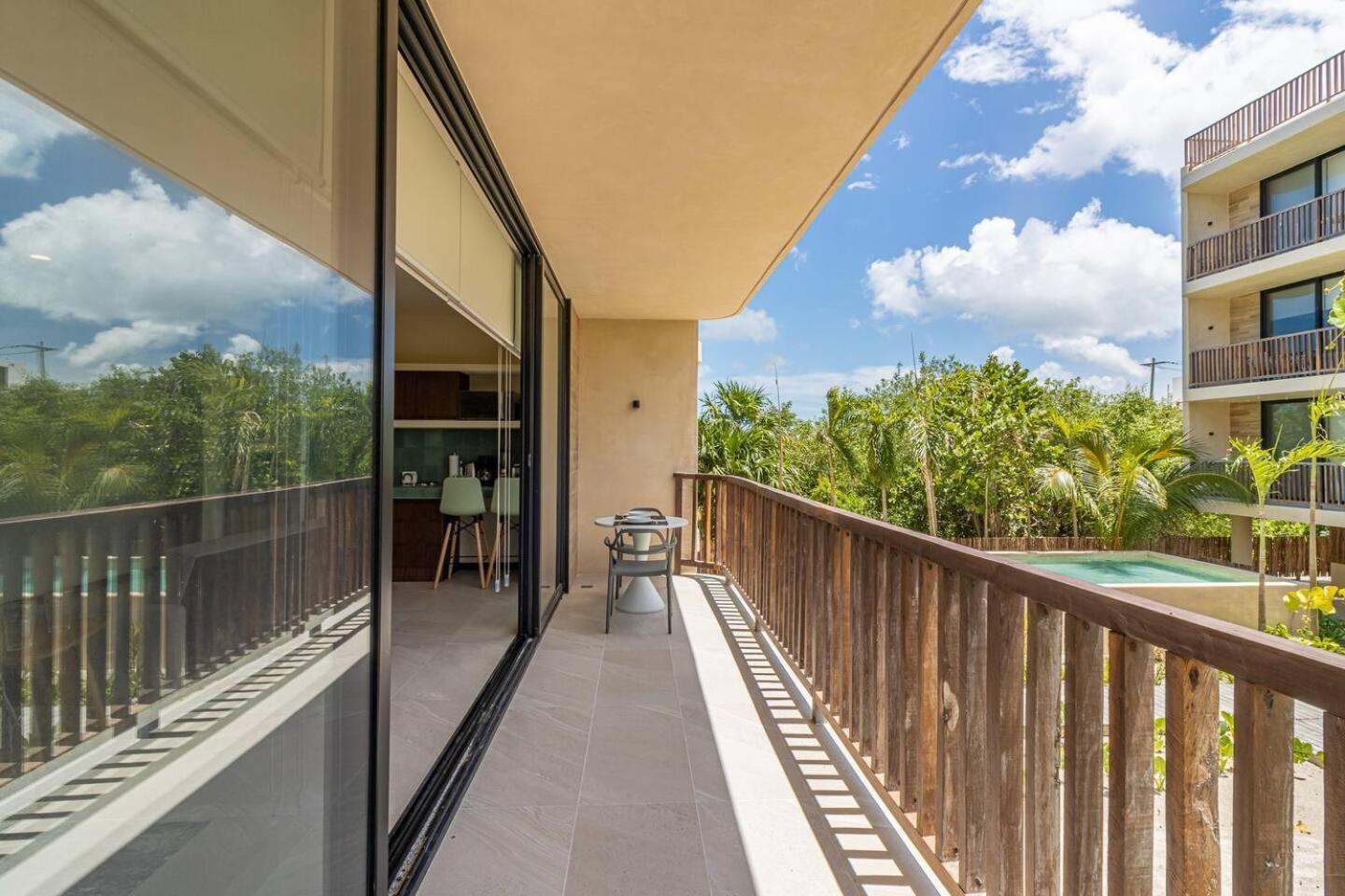 Pool View Loft Steps From The Ocean In Punta Cocos - C101 Hotel Isla Holbox Exterior foto